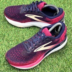 BROOKS GHOST 16 - Women's Athletic Shoes - SIZE 8 D WIDE